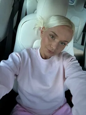 Zoieburgher OnlyFans Leaked Free Thumbnail Picture - #xN0KMLK0dg