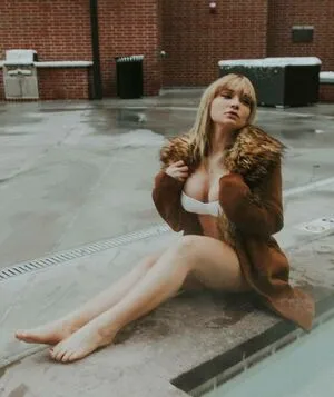 Zoieburgher OnlyFans Leaked Free Thumbnail Picture - #z3E08PCXt9