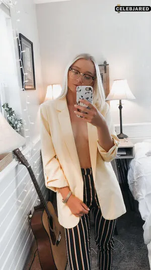 Zola Bzdek OnlyFans Leaked Free Thumbnail Picture - #H20k6zOukI