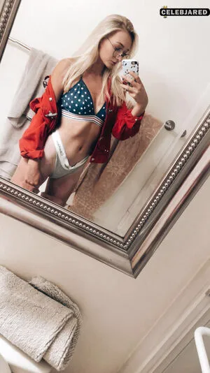 Zola Bzdek OnlyFans Leaked Free Thumbnail Picture - #VrwTnZzRRU
