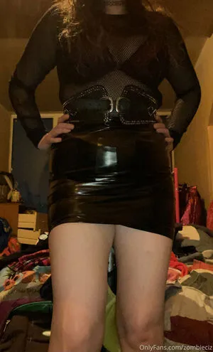 Zombieciz OnlyFans Leaked Free Thumbnail Picture - #Mry7H8uudq