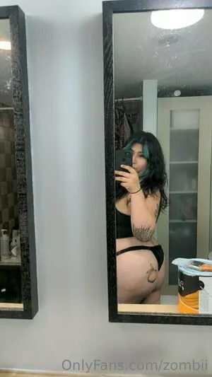 Zombii OnlyFans Leaked Free Thumbnail Picture - #QSBRaul1EO