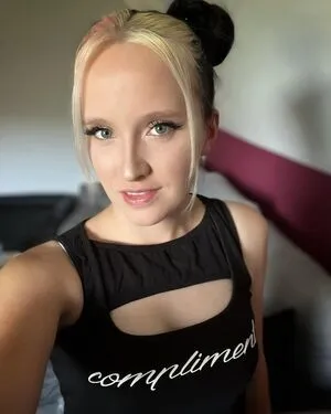 Zombinazockt Of OnlyFans Leaked Free Thumbnail Picture - #NDLb7B70z9