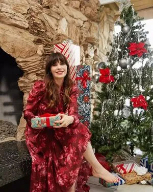 Zooey Deschanel OnlyFans Leaked Free Thumbnail Picture - #Ic4dCRoZae