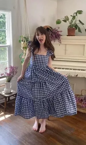 Zooey Deschanel OnlyFans Leaked Free Thumbnail Picture - #WkmzdrCbYo