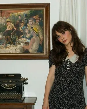 Zooey Deschanel OnlyFans Leaked Free Thumbnail Picture - #nhSKoyczOs