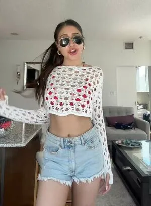 Zoya Husnnen OnlyFans Leaked Free Thumbnail Picture - #oFreV18YNM
