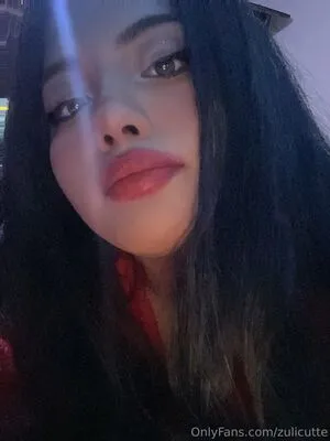 Zulicutte OnlyFans Leaked Free Thumbnail Picture - #FkJdYXu0TG