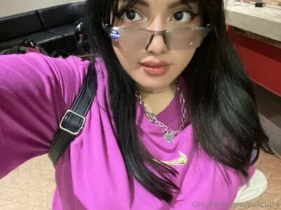 Zulicutte OnlyFans Leaked Free Thumbnail Picture - #tFc2K3uEX2