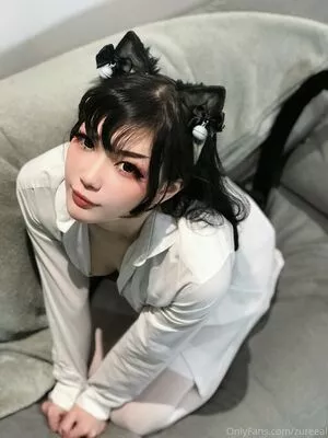 zureeal OnlyFans Leaked Free Thumbnail Picture - #6lheqxA91I