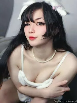 zureeal OnlyFans Leaked Free Thumbnail Picture - #xOXrBiE8XD