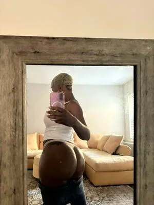 Zuri OnlyFans Leaked Free Thumbnail Picture - #2RSzDyc1iv